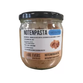 gemengde notenpasta gezouten